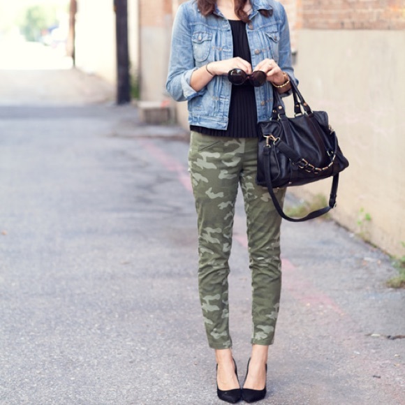 Rock Republic Camo Ankle Jeans 